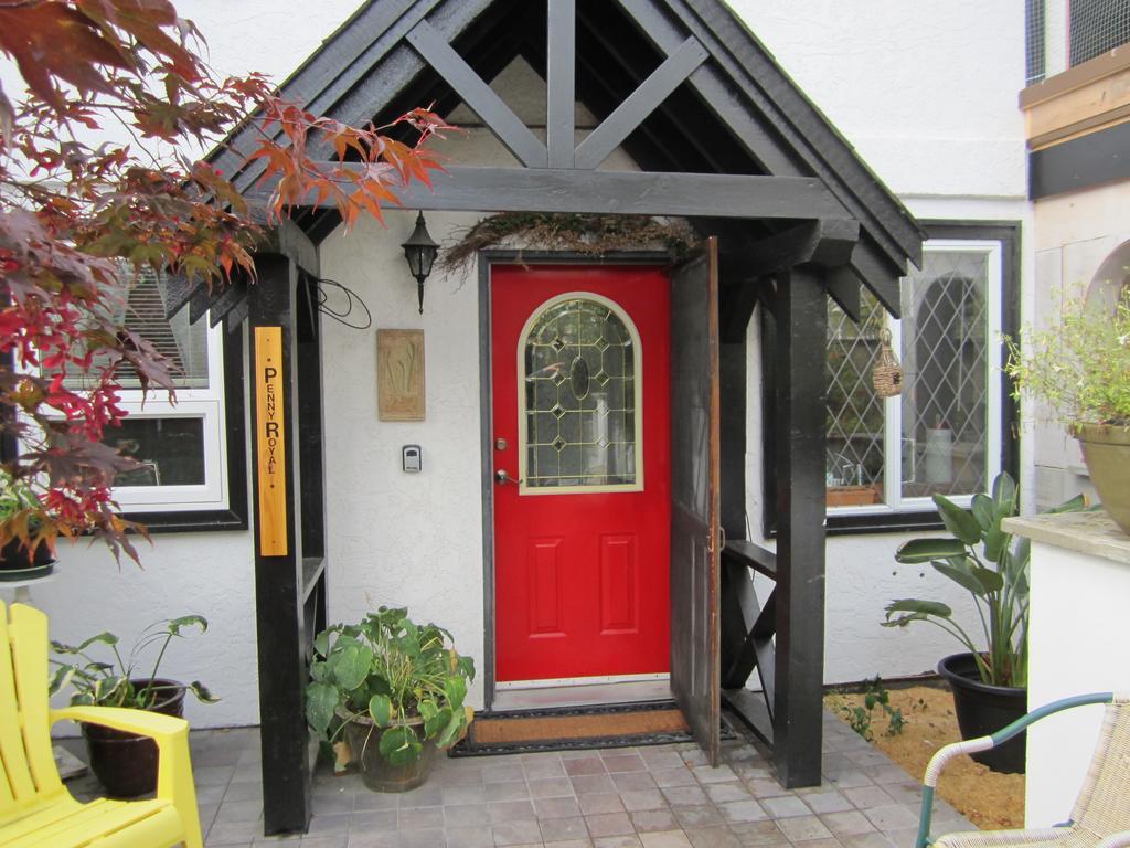 Heathergate Cottage And Suites Victoria Room photo