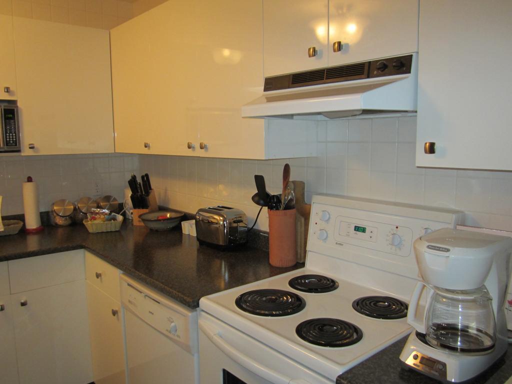 Heathergate Cottage And Suites Victoria Room photo